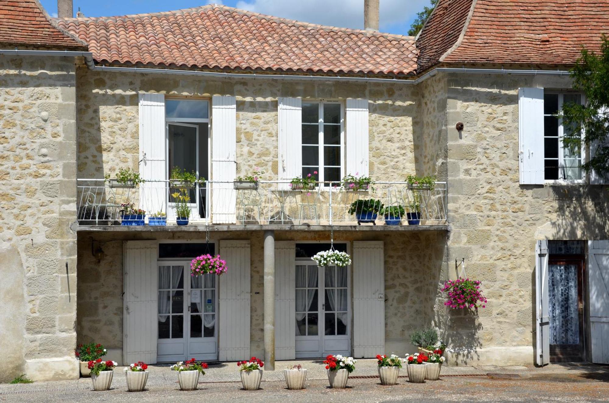 Chez Madeleine Bed & Breakfast Saint-Colomb-de-Lauzun Exterior photo